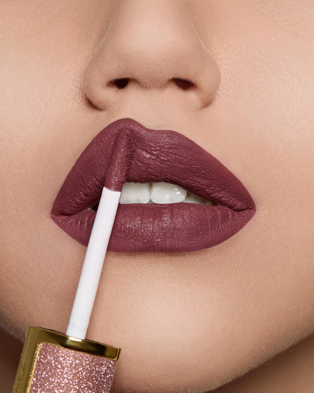 Babe Rouge Liquid Lipstick 121