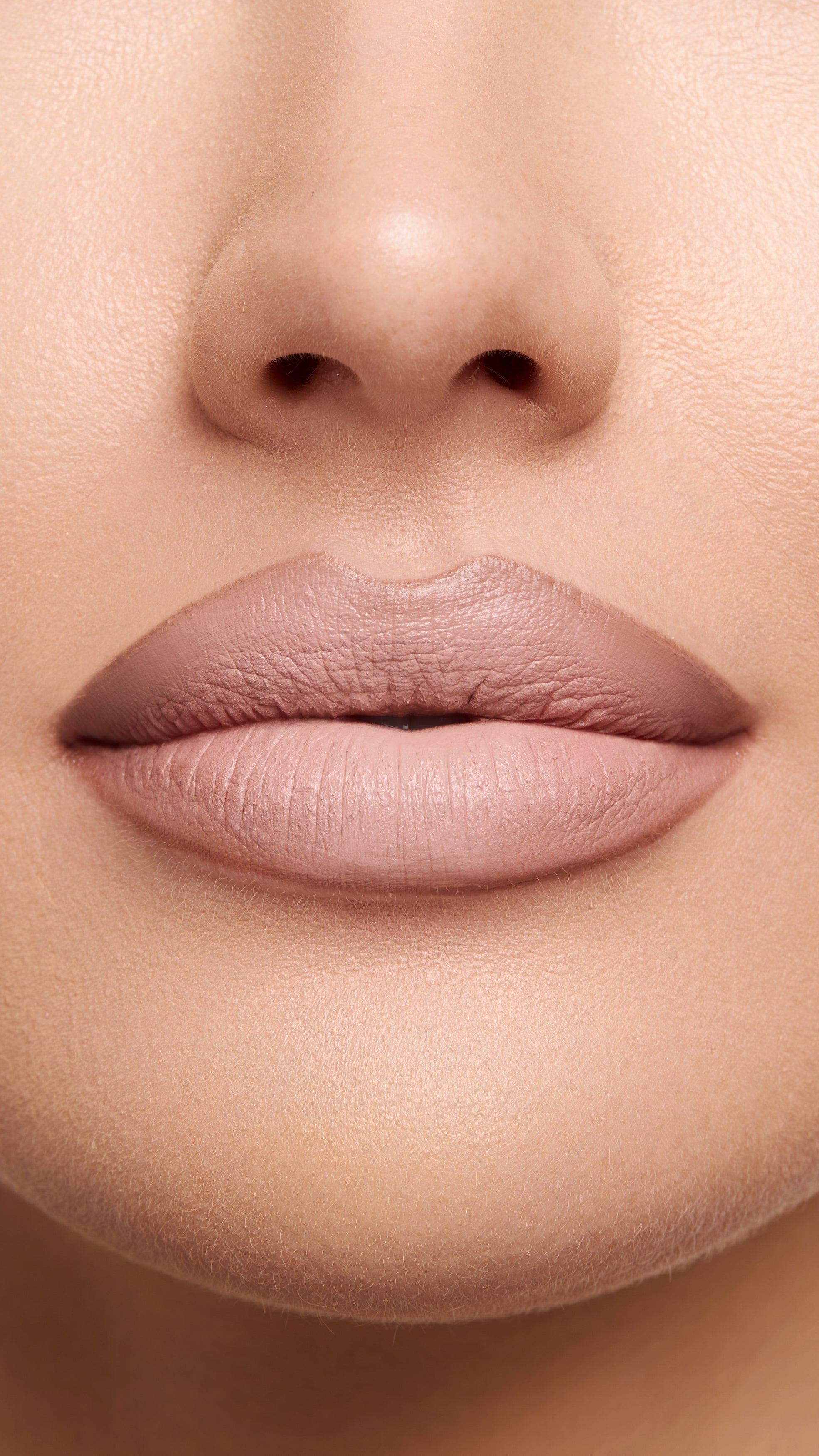 Diamond Girl Lip Pencil 21 & Love Diva Liquid Lipstick 802