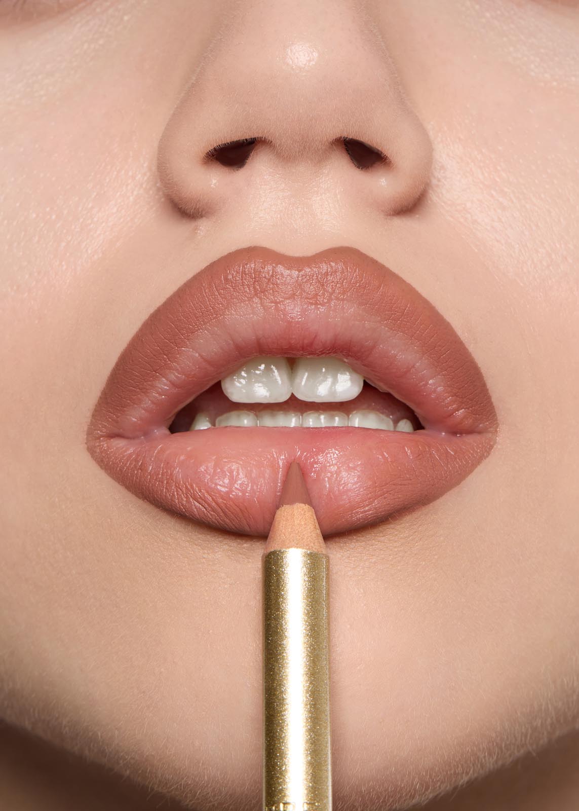 Babe Rouge Lip Pencil 28