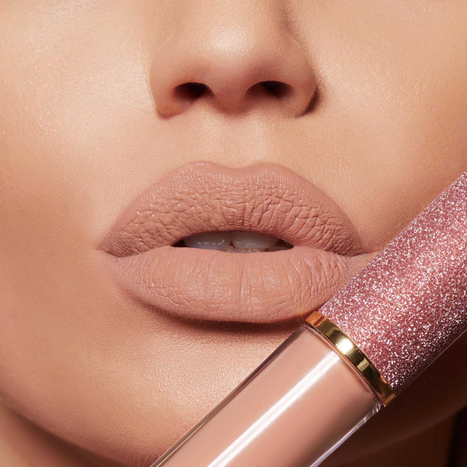 Kiss Love Liquid Lipstick 70