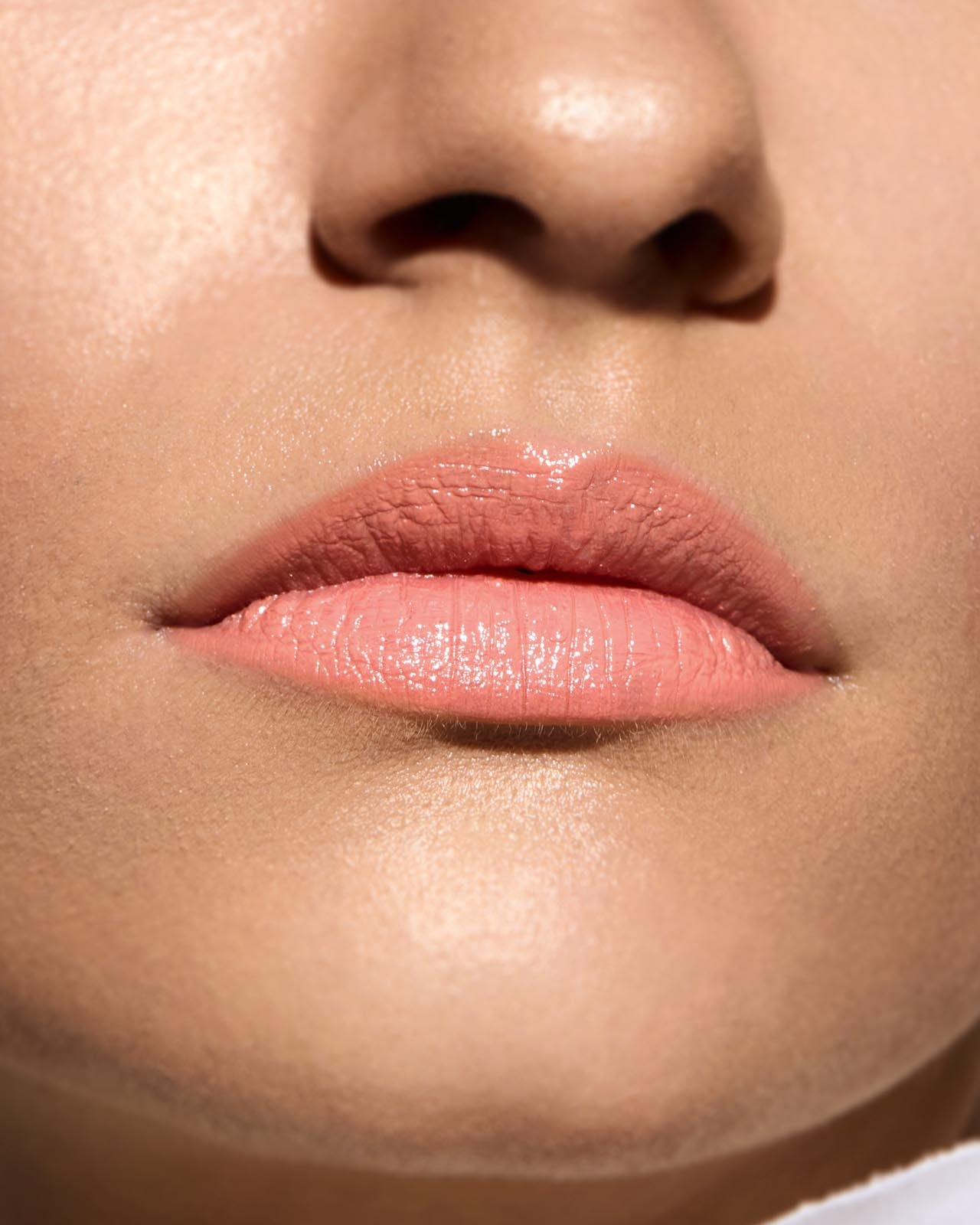 Shine Girl Lips Extra Glossy Lipstick 001