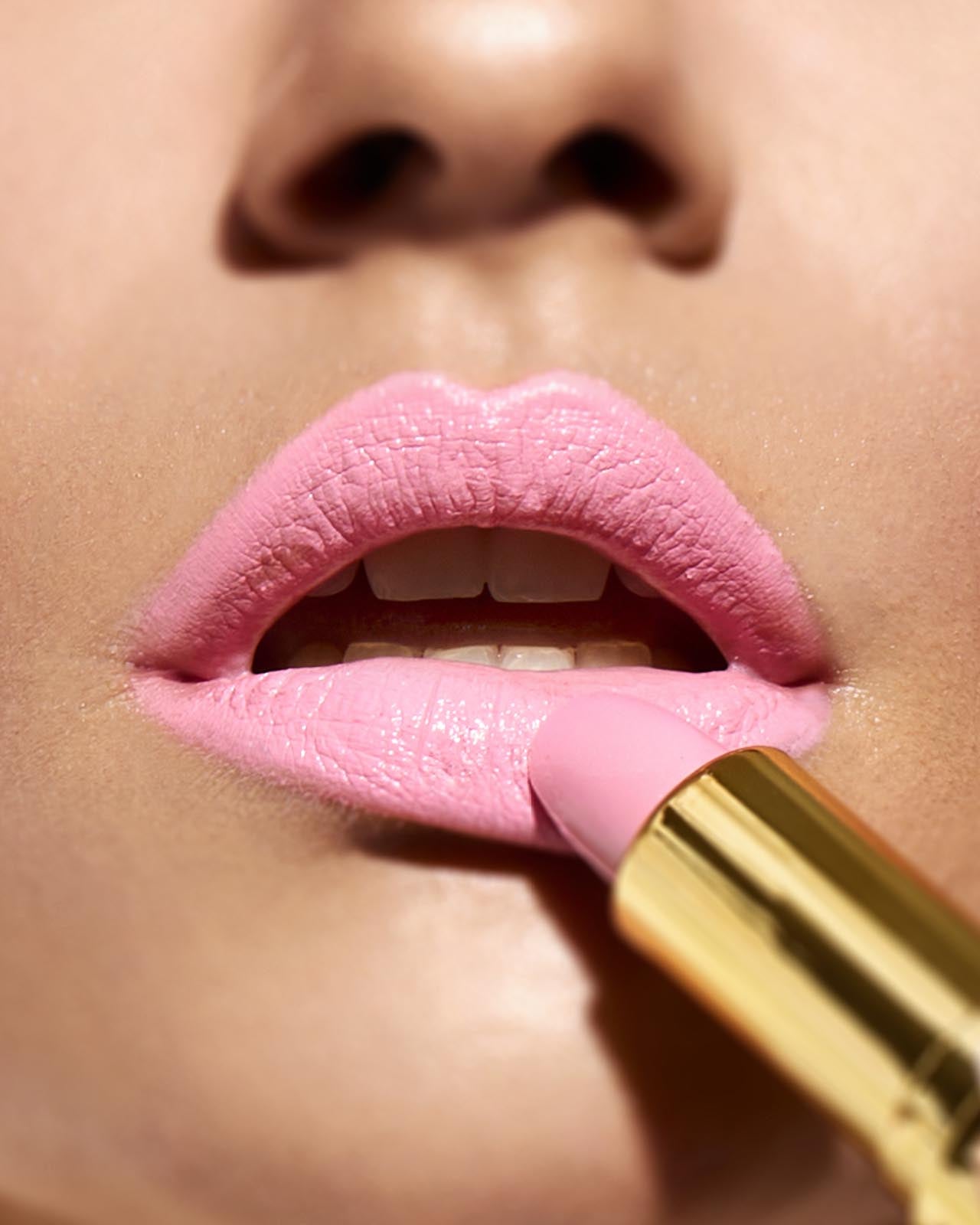 Shine Girl Lips Extra Glossy Lipstick 002
